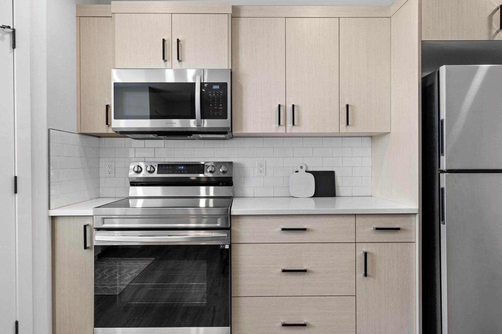 Livingston Way I Sleep 6 I Netflix I Kitchen I Tv Villa Pincher Creek Exteriör bild